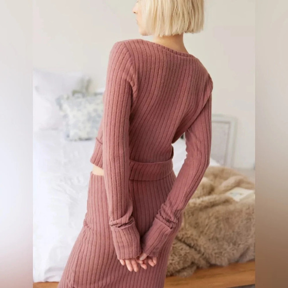 NWT URBAN OUTFITTERS Out From Under Bounce Plush Suki Ribbed Cardigan XS MAUVE - Picture 3 of 13